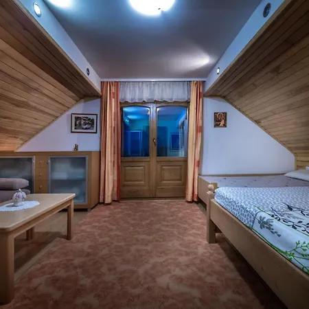 Mirt With Hottub & Sauna Vakantiehuis