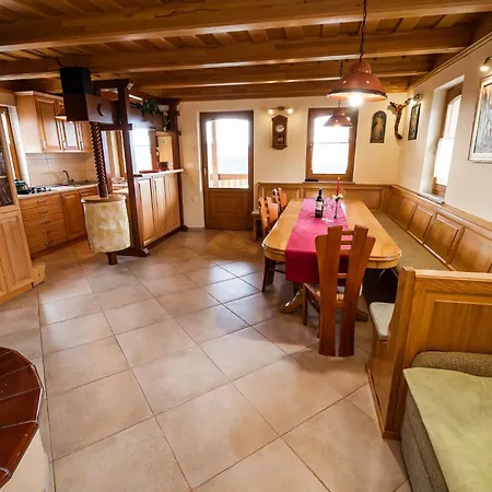 Mirt With Hottub & Sauna Vakantiehuis Blanca