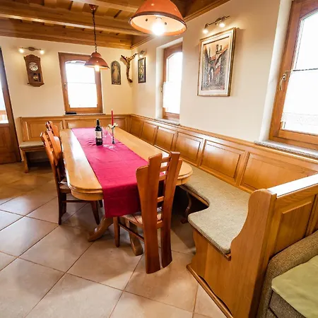 Mirt With Hottub & Sauna