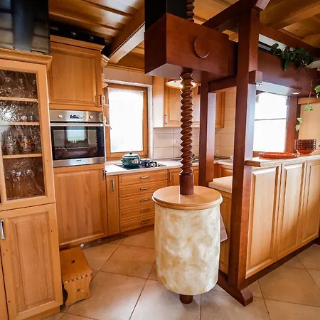 Vakantiehuis Mirt With Hottub & Sauna *