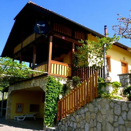 Vakantiehuis Mirt With Hottub & Sauna Blanca